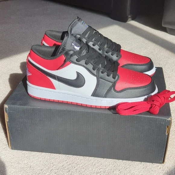 Jordan 1 Low "Bred Toe" - Picture 5 of 5